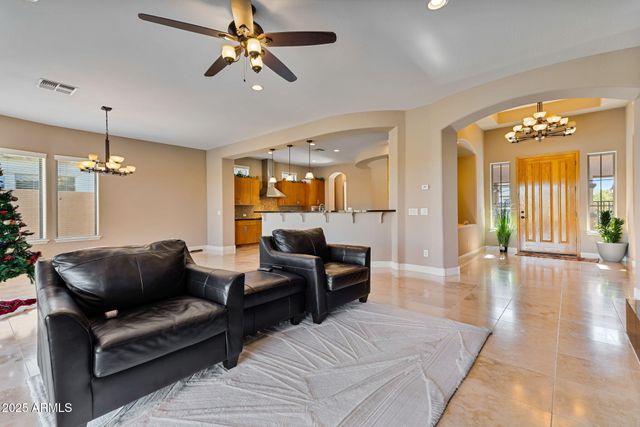 18088 W NARRAMORE Road, Goodyear, AZ 85338