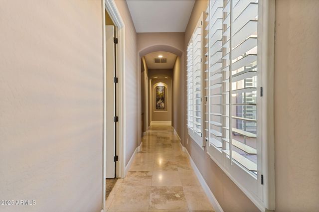 18088 W NARRAMORE Road, Goodyear, AZ 85338