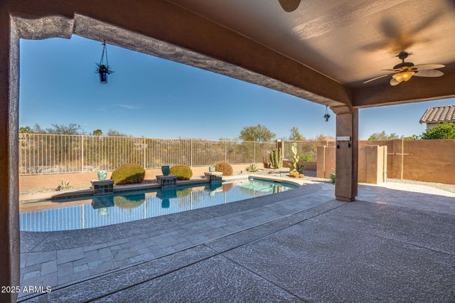 18088 W NARRAMORE Road, Goodyear, AZ 85338