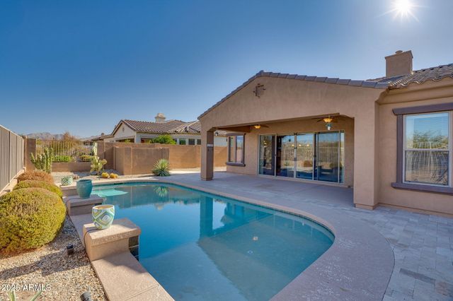 18088 W NARRAMORE Road, Goodyear, AZ 85338