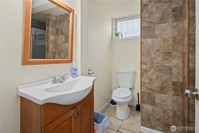 4714 17th Avenue NE, Seattle, WA 98105