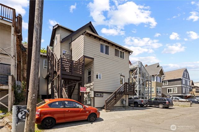 4714 17th Avenue NE, Seattle, WA 98105