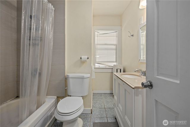4714 17th Avenue NE, Seattle, WA 98105
