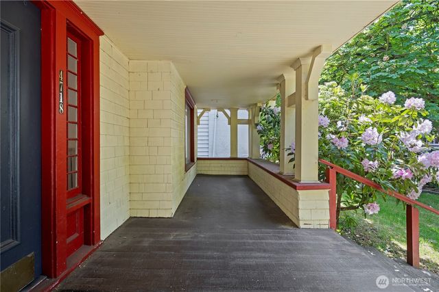4714 17th Avenue NE, Seattle, WA 98105