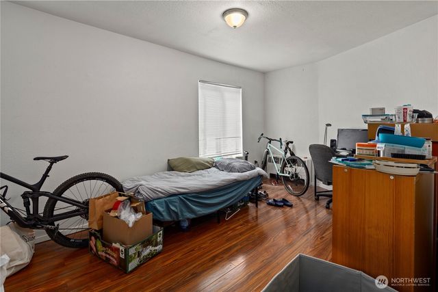 4714 17th Avenue NE, Seattle, WA 98105