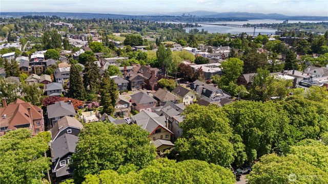 4714 17th Avenue NE, Seattle, WA 98105