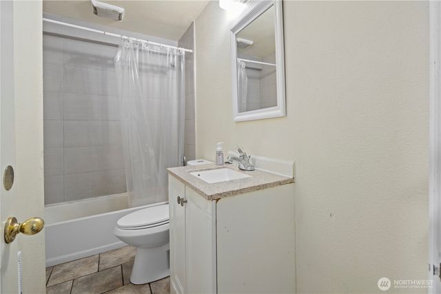 4714 17th Avenue NE, Seattle, WA 98105