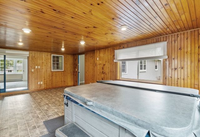 41 Keene Rd, Whitman, MA 02382