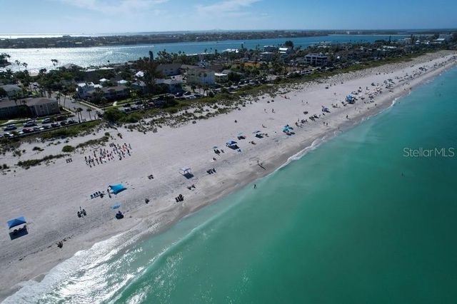 1800 PASS-A-GRILLE WAY 2, St Pete Beach, FL 33706