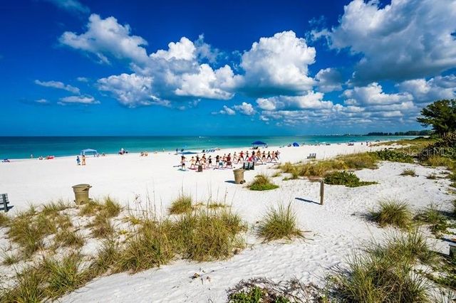 1800 PASS-A-GRILLE WAY 2, St Pete Beach, FL 33706