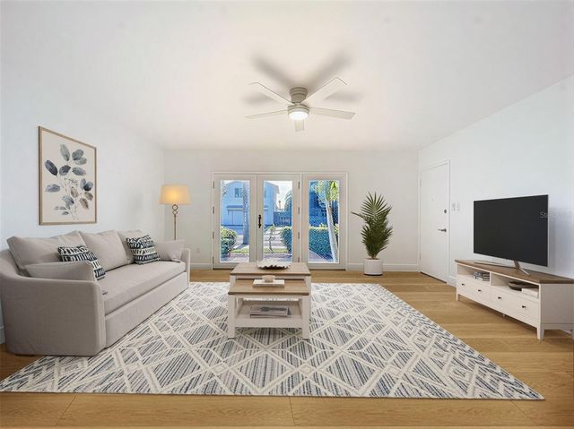 1800 PASS-A-GRILLE WAY 2, St Pete Beach, FL 33706