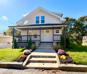 20 Guild Rd, Brockton, MA 02302
