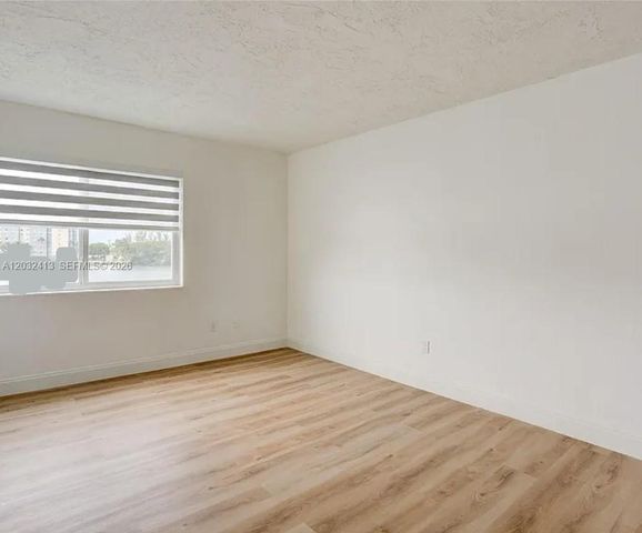 5501 NW 7th Street E408, Miami, FL 33126