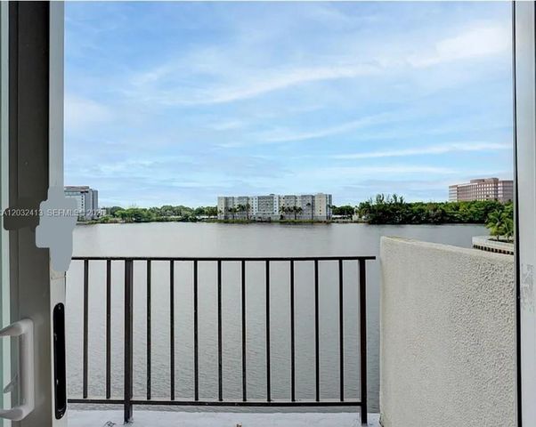 5501 NW 7th Street E408, Miami, FL 33126