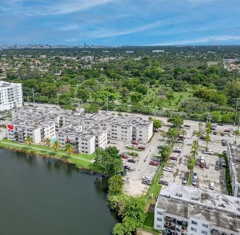5501 NW 7th Street E408, Miami, FL 33126