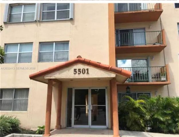 5501 NW 7th Street E408, Miami, FL 33126