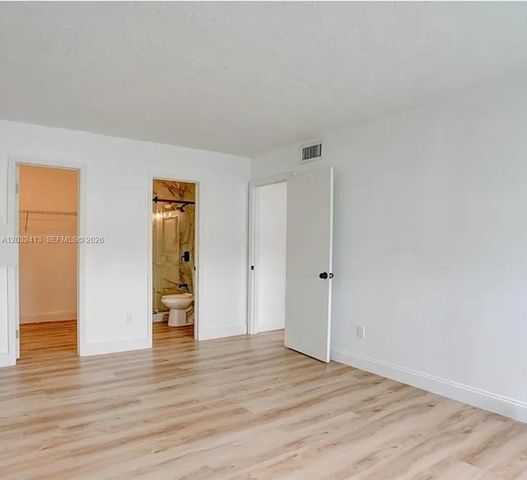 5501 NW 7th Street E408, Miami, FL 33126