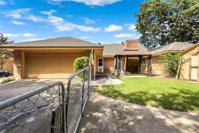 42 Indian Trail, Hickory Creek, TX 75065