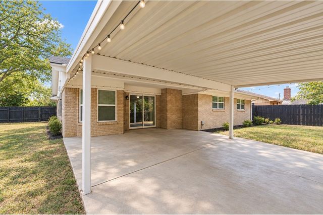 2912 Conejos Drive, Fort Worth, TX 76116