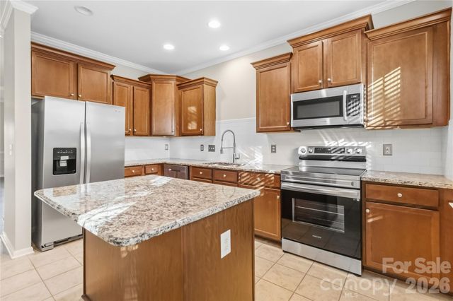 10710 Kemptown Square Square S, Mint Hill, NC 28227