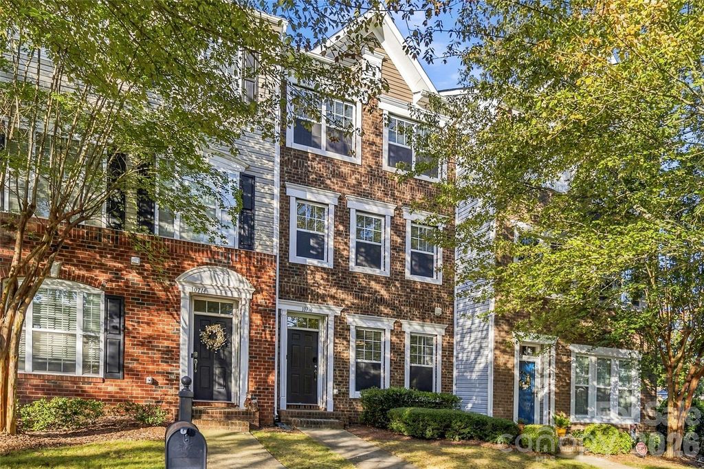 10710 Kemptown Square Square S, Mint Hill, NC 28227