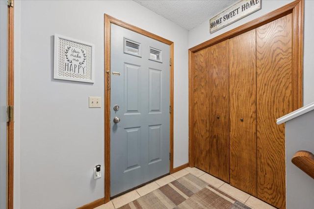 14390 Exley Lane, Apple Valley, MN 55124