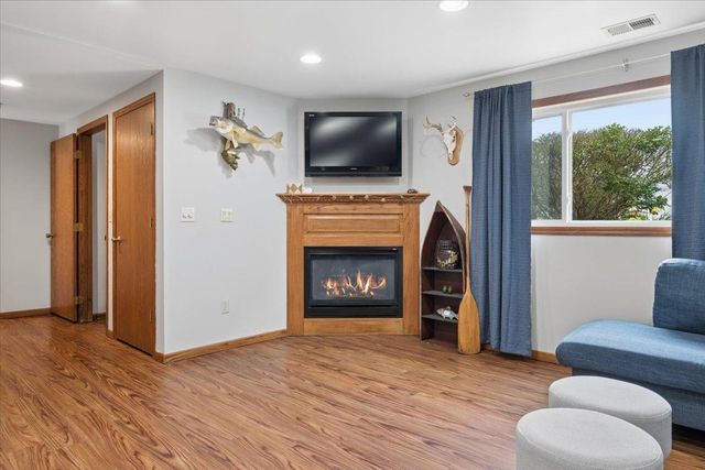 14390 Exley Lane, Apple Valley, MN 55124