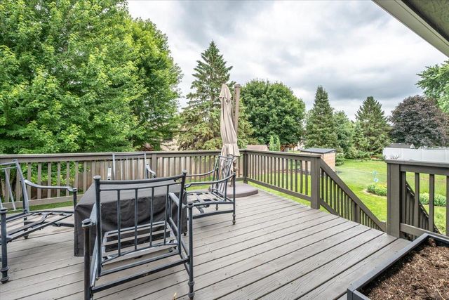 14390 Exley Lane, Apple Valley, MN 55124