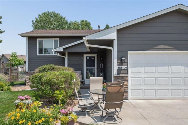 14390 Exley Lane, Apple Valley, MN 55124