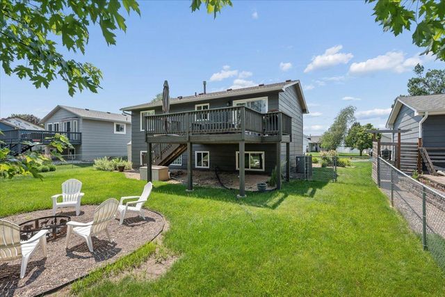 14390 Exley Lane, Apple Valley, MN 55124