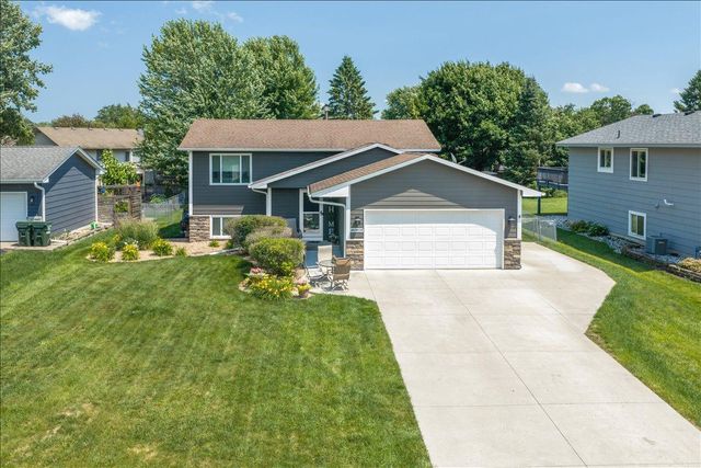 14390 Exley Lane, Apple Valley, MN 55124