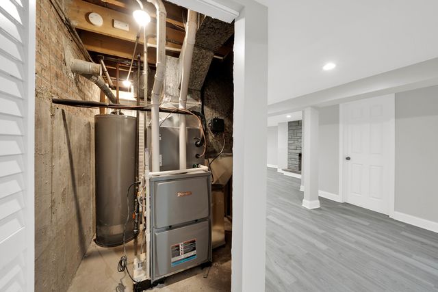 6458 S Claremont Avenue, Chicago, IL 60636