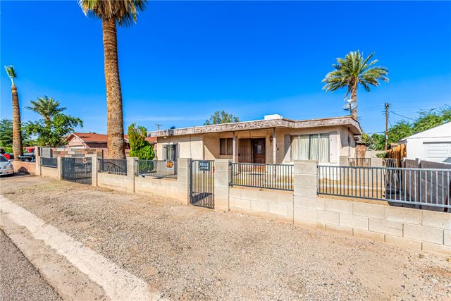 616 W Mobile Lane, Phoenix, AZ 85041