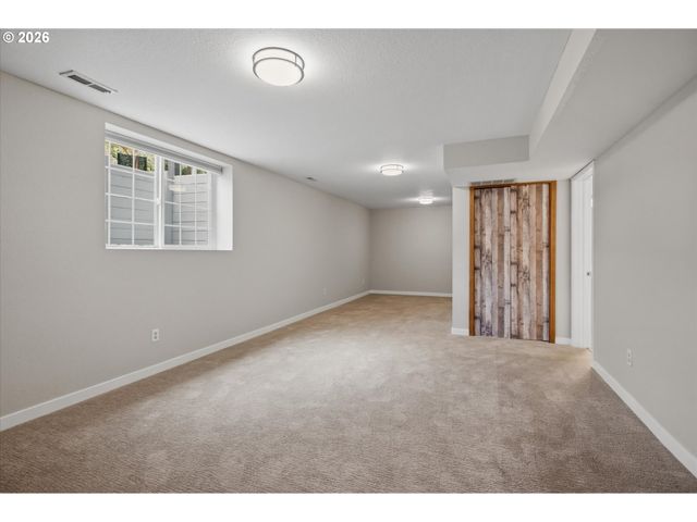 1517 N LOCUST St, Canby, OR 97013