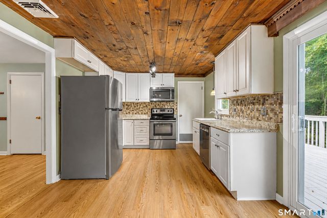 165 Colchester Avenue, East Hampton, CT 06424