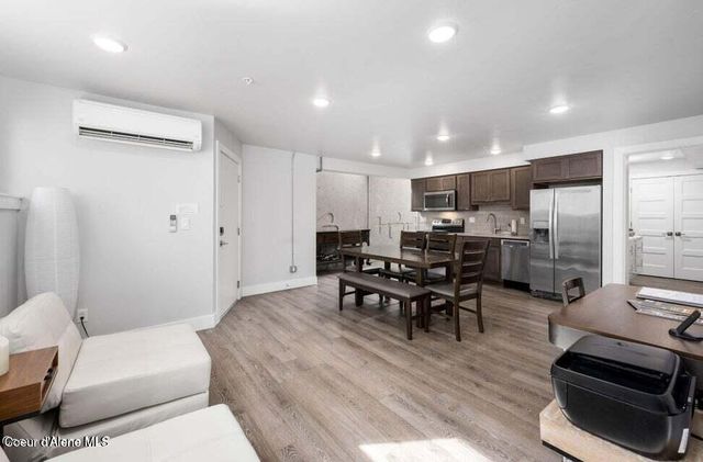 915 E Sherman Ave, C, Coeur D'alene, ID 83814