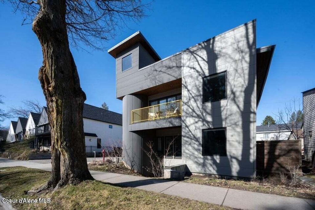915 E Sherman Ave, C, Coeur D'alene, ID 83814