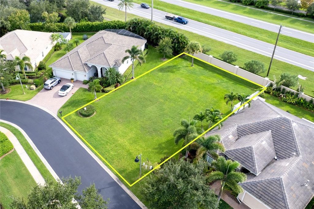 4263 Diamond Square, Vero Beach, FL 32967