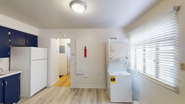 1003 Carlisle Boulevard SE, Albuquerque, NM 87106