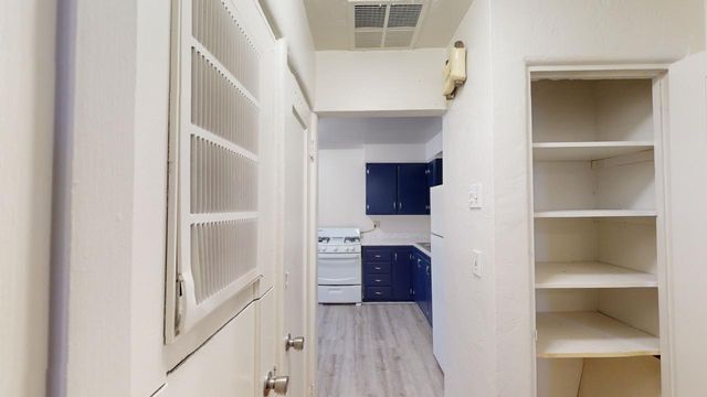 1003 Carlisle Boulevard SE, Albuquerque, NM 87106
