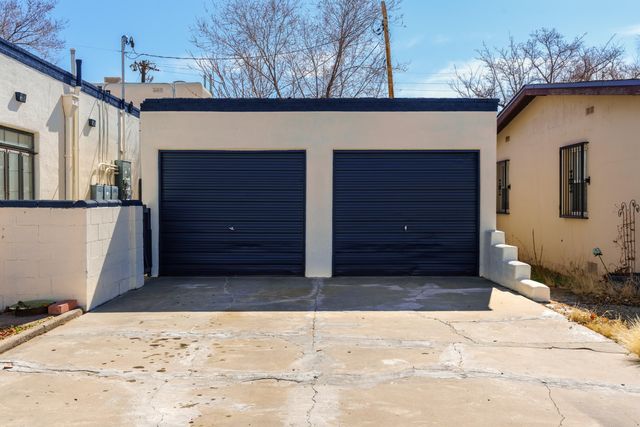 1003 Carlisle Boulevard SE, Albuquerque, NM 87106