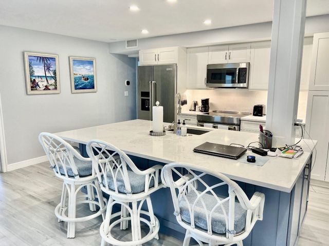 1556 S Ocean Lane 103, Fort Lauderdale, FL 33316