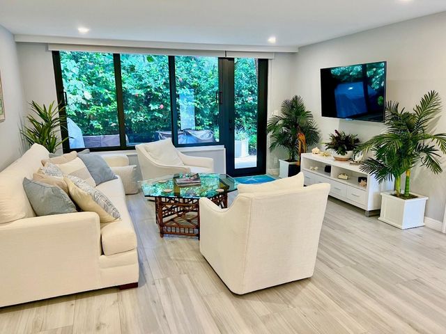 1556 S Ocean Lane 103, Fort Lauderdale, FL 33316