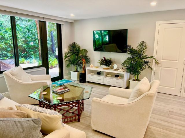 1556 S Ocean Lane 103, Fort Lauderdale, FL 33316