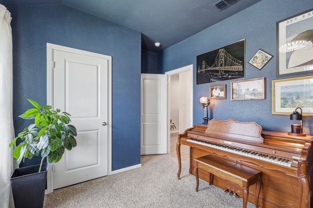 9200 Desertrock Road, Fort Worth, TX 76131