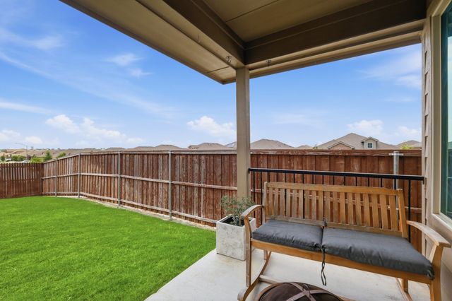 9200 Desertrock Road, Fort Worth, TX 76131