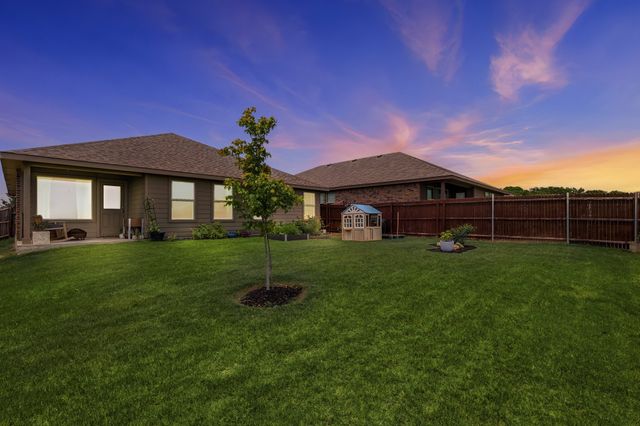 9200 Desertrock Road, Fort Worth, TX 76131