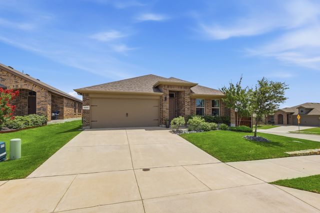 9200 Desertrock Road, Fort Worth, TX 76131