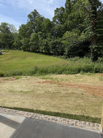 3028 Timberdale Dr, Clarksville, TN 37042