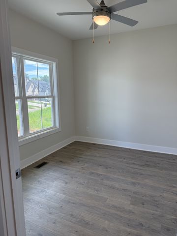 3028 Timberdale Dr, Clarksville, TN 37042